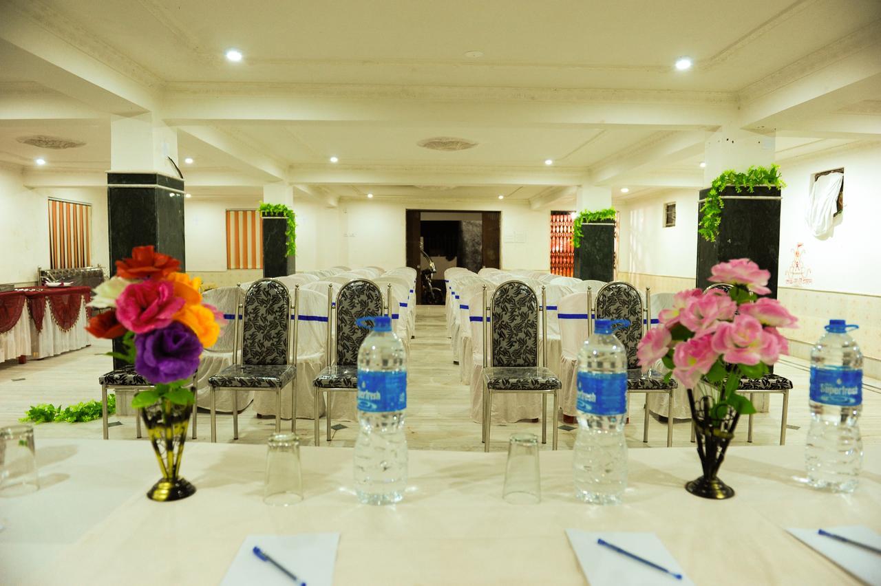 Jayanti Hotel Tarapith Exterior photo